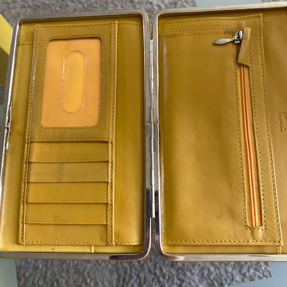 Lodis clutch wallet